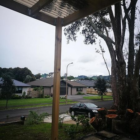 Budget Cabin Accommodation - Bed Shower Toilet Waihi Exteriér fotografie